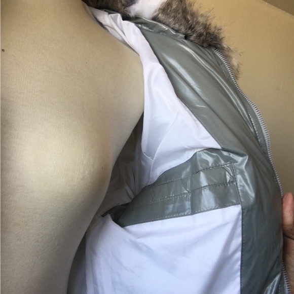 CC Puffer Winter Jacket Size Small with Removable Collar - Picture 7 of 8